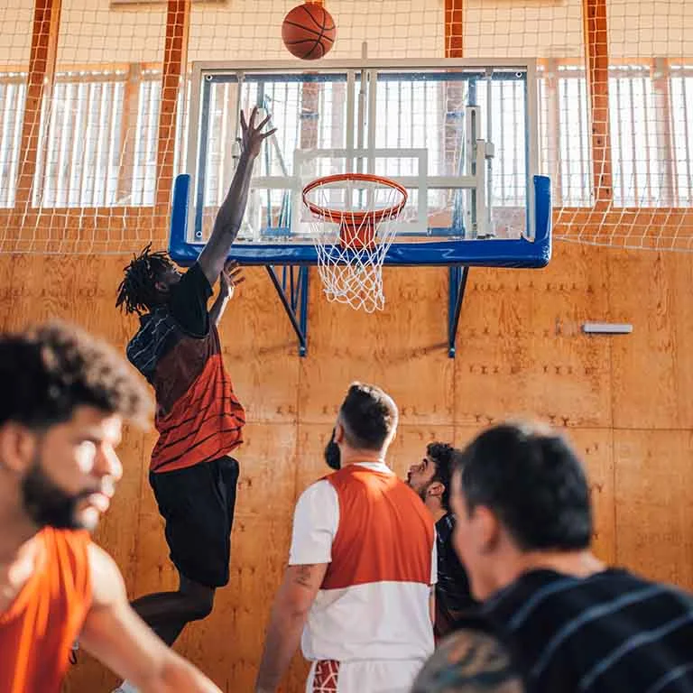 Juego de baloncesto